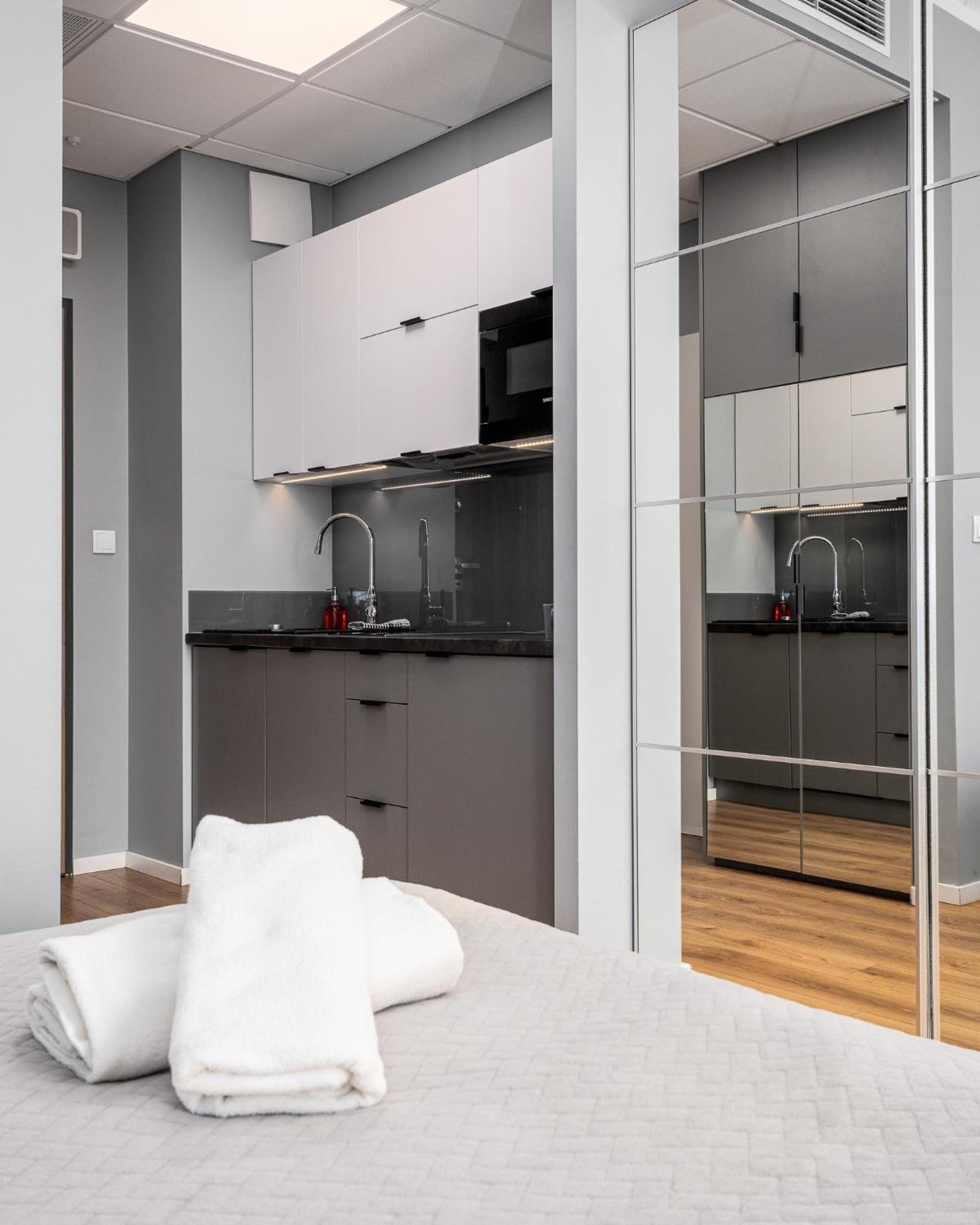 Prymasa Tysiaclecia 83A City Center View Free Garage By Perfect Apart 920 Варшава Экстерьер фото